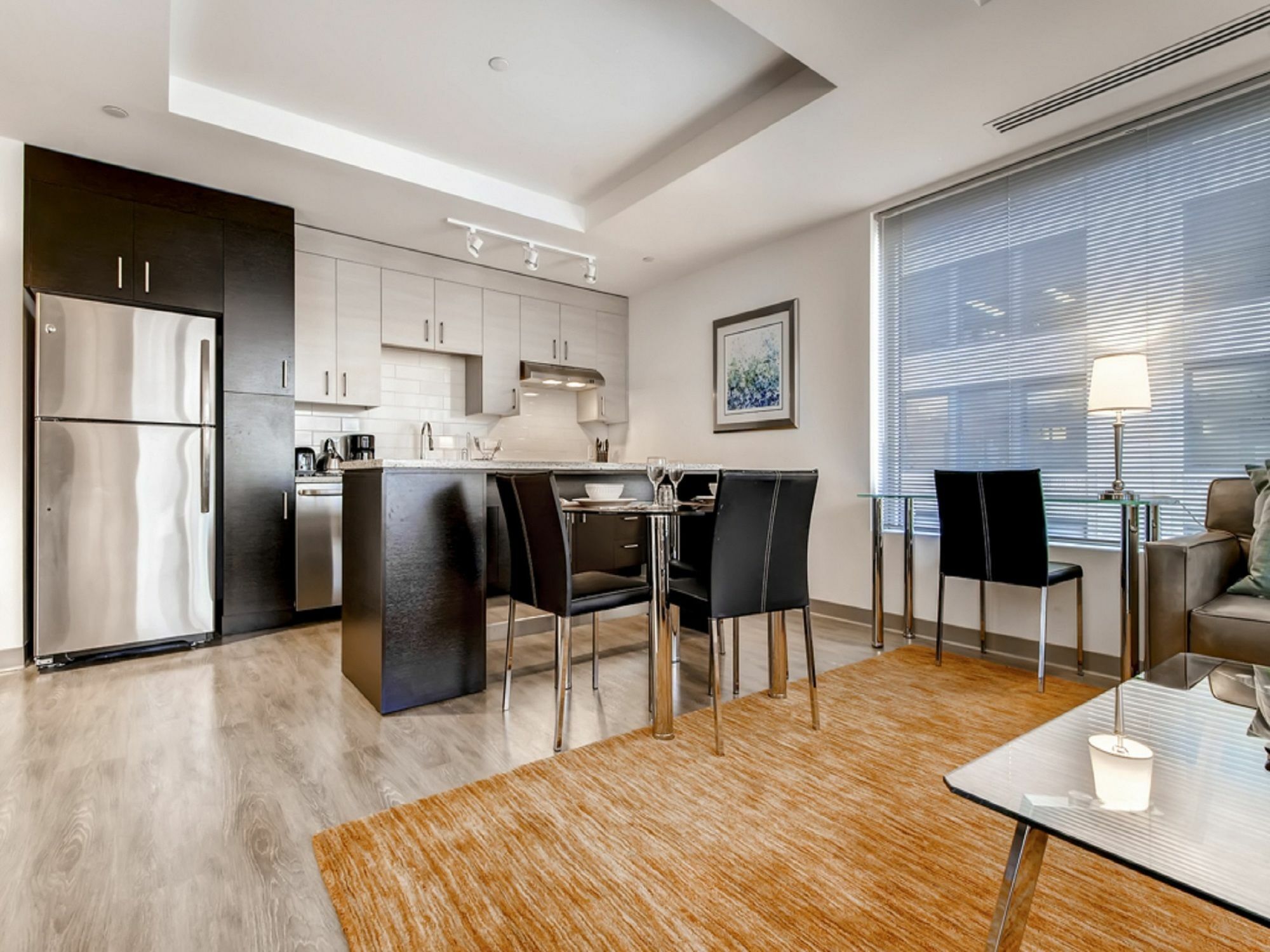Global Luxury Suites At The Commonwealth Бостън Екстериор снимка